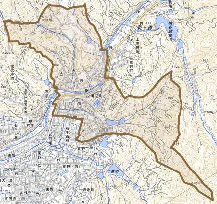 溝辺町とその周辺の地図。町の範囲を重ねている