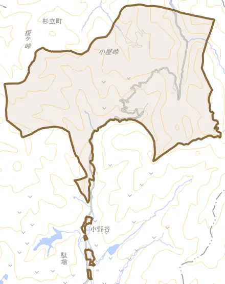 小野町とその周辺の地図。町の範囲を重ねている