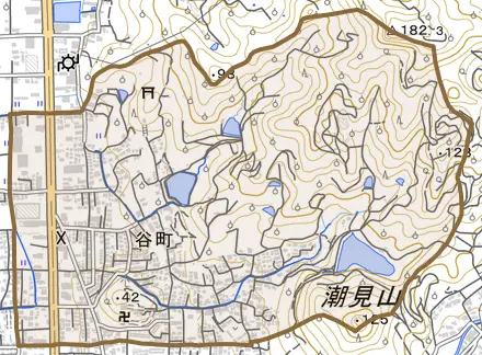 谷町とその周辺の地図。町の範囲を重ねている