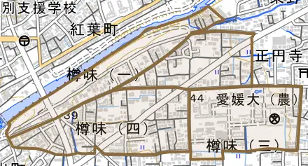 樽味とその周辺の地図。町の範囲を重ねている