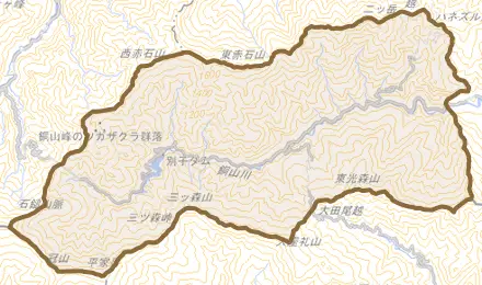 別子山とその周辺の地図。町の範囲を重ねている