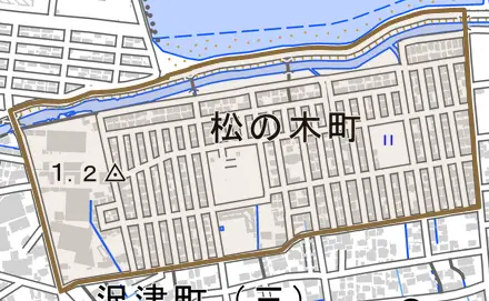 松の木町とその周辺の地図。町の範囲を重ねている
