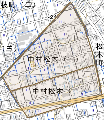 中村松木とその周辺の地図。町の範囲を重ねている