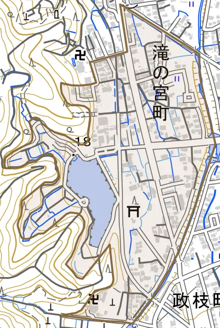 滝の宮町とその周辺の地図。町の範囲を重ねている