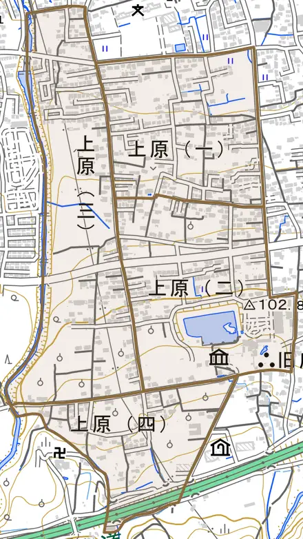 上原とその周辺の地図。町の範囲を重ねている