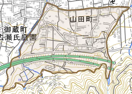 山田町とその周辺の地図。町の範囲を重ねている