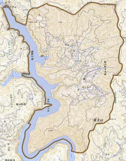 肱川町予子林とその周辺の地図。町の範囲を重ねている