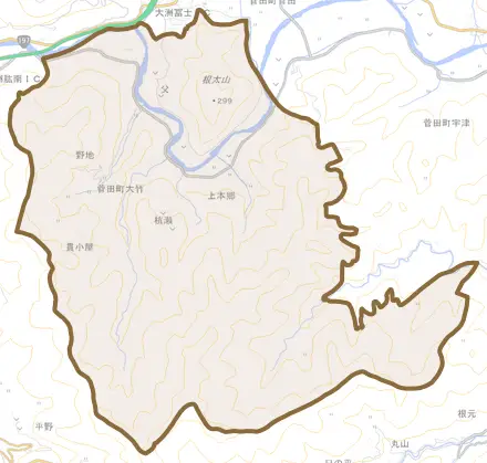 菅田町大竹とその周辺の地図。町の範囲を重ねている