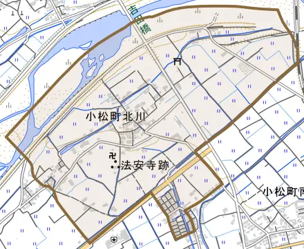 小松町北川とその周辺の地図。町の範囲を重ねている