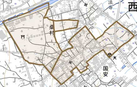 桑村とその周辺の地図。町の範囲を重ねている