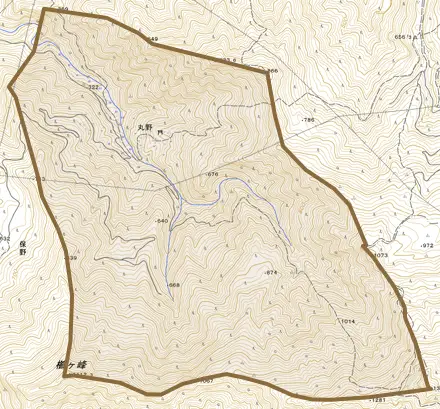 丸野とその周辺の地図。町の範囲を重ねている
