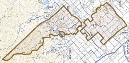 安用とその周辺の地図。町の範囲を重ねている
