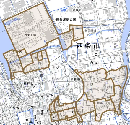 朔日市とその周辺の地図。町の範囲を重ねている
