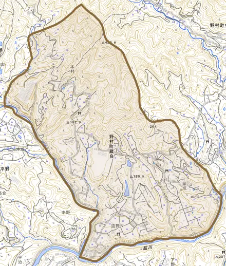 野村町蔵良とその周辺の地図。町の範囲を重ねている