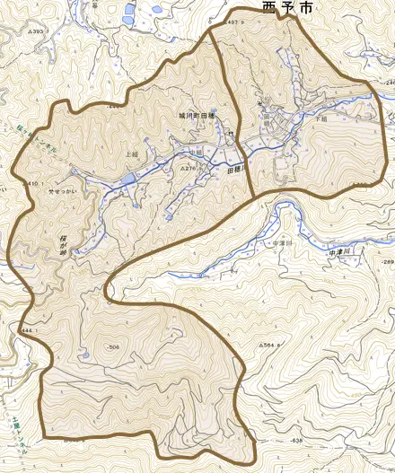 城川町田穂とその周辺の地図。町の範囲を重ねている