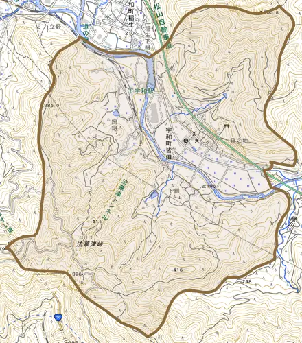 宇和町皆田とその周辺の地図。町の範囲を重ねている