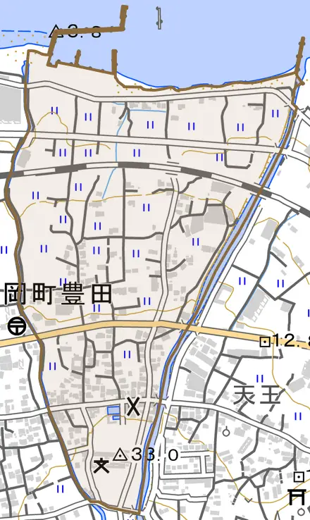 豊岡町豊田とその周辺の地図。町の範囲を重ねている