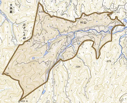 外山とその周辺の地図。町の範囲を重ねている