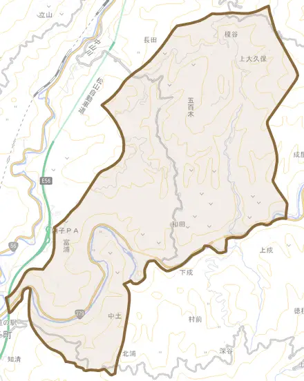五百木とその周辺の地図。町の範囲を重ねている