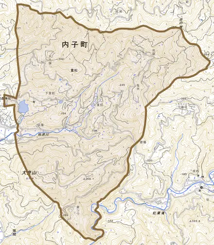 重松とその周辺の地図。町の範囲を重ねている