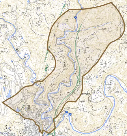 城廻とその周辺の地図。町の範囲を重ねている