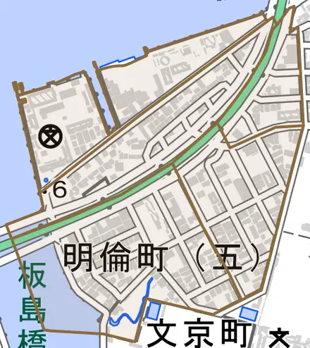 明倫町とその周辺の地図。町の範囲を重ねている