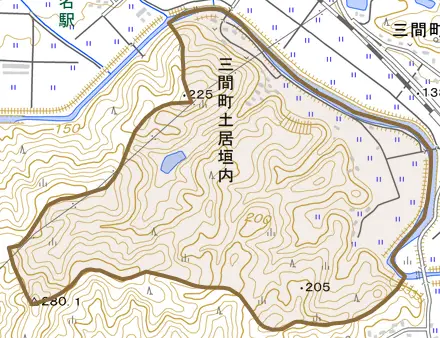 三間町土居垣内とその周辺の地図。町の範囲を重ねている