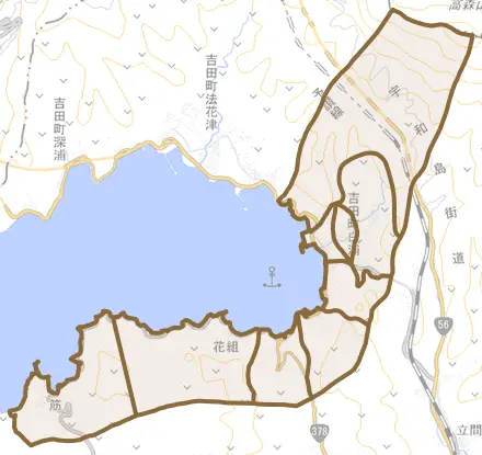 吉田町白浦とその周辺の地図。町の範囲を重ねている