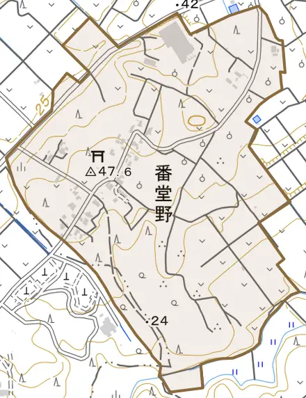 番堂野とその周辺の地図。町の範囲を重ねている
