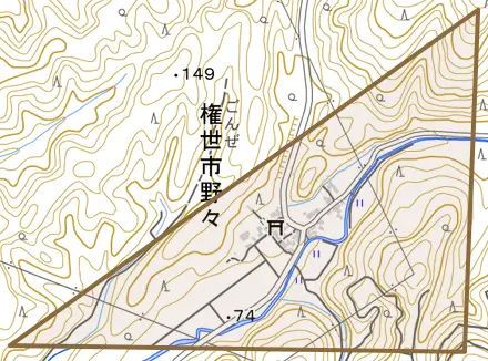 権世市野々とその周辺の地図。町の範囲を重ねている