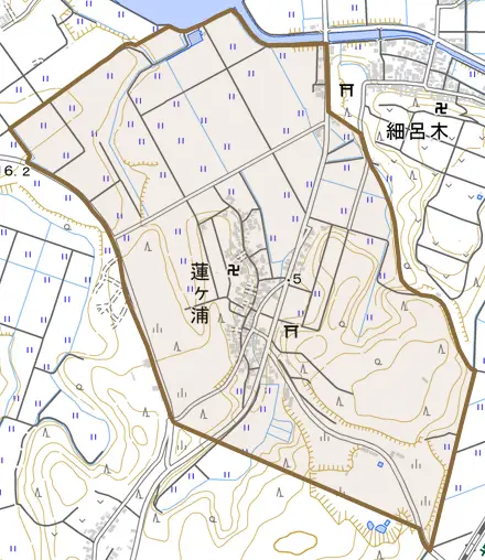 蓮ケ浦とその周辺の地図。町の範囲を重ねている