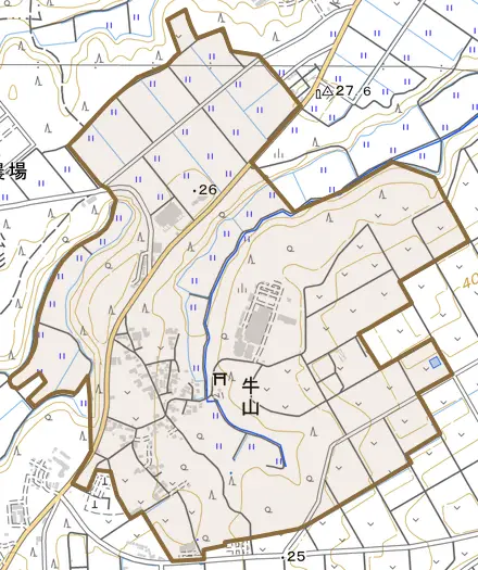牛山とその周辺の地図。町の範囲を重ねている