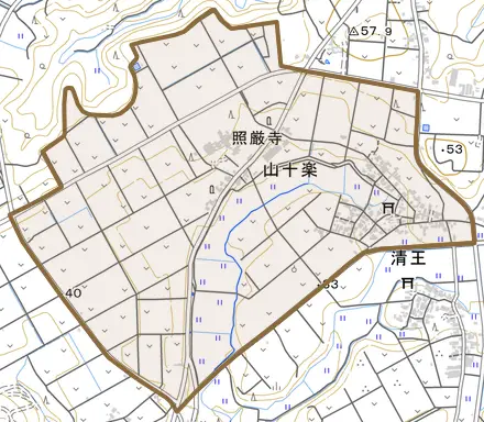 山十楽とその周辺の地図。町の範囲を重ねている