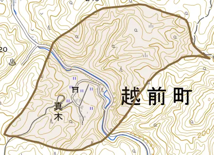 真木とその周辺の地図。町の範囲を重ねている