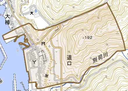 道口とその周辺の地図。町の範囲を重ねている