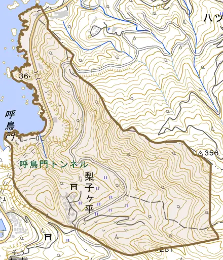 梨子ヶ平とその周辺の地図。町の範囲を重ねている