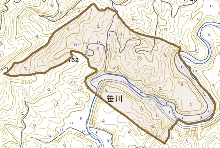 笹川とその周辺の地図。町の範囲を重ねている