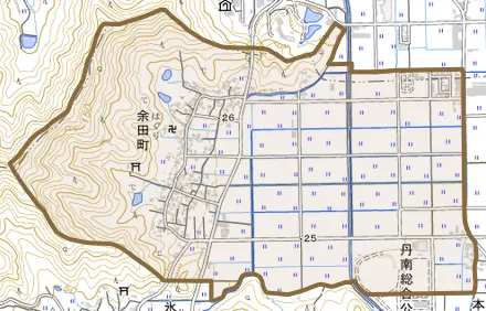 余田町とその周辺の地図。町の範囲を重ねている