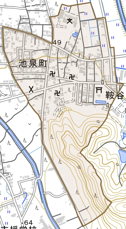 池泉町とその周辺の地図。町の範囲を重ねている