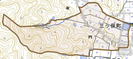 三ツ俣町とその周辺の地図。町の範囲を重ねている