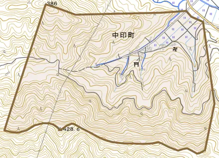 中印町とその周辺の地図。町の範囲を重ねている