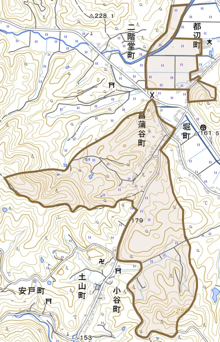 菖蒲谷町とその周辺の地図。町の範囲を重ねている