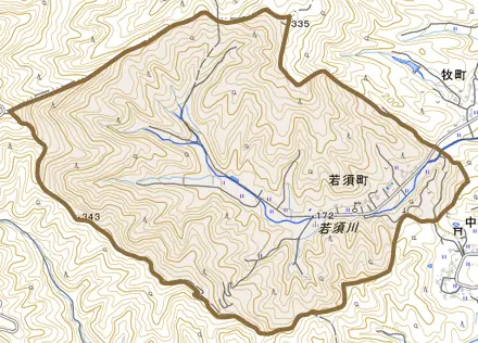 若須町とその周辺の地図。町の範囲を重ねている