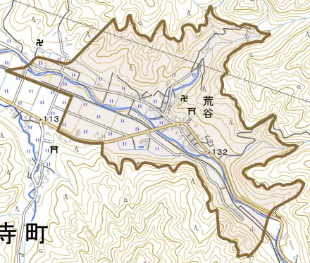荒谷とその周辺の地図。町の範囲を重ねている