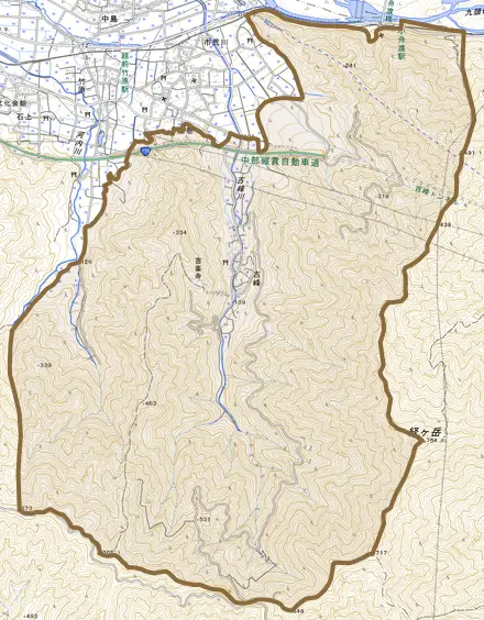 吉峰とその周辺の地図。町の範囲を重ねている