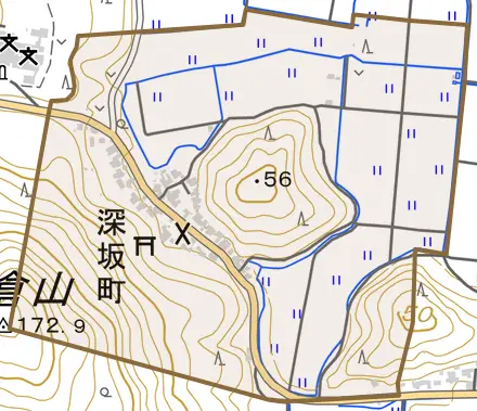深坂町とその周辺の地図。町の範囲を重ねている