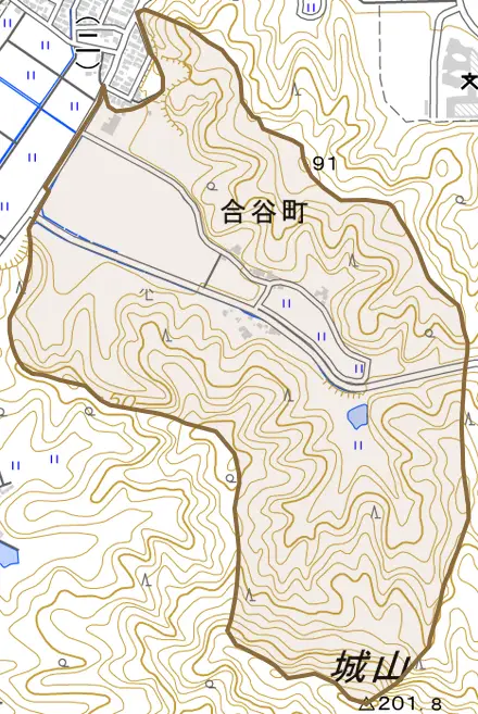 合谷町とその周辺の地図。町の範囲を重ねている