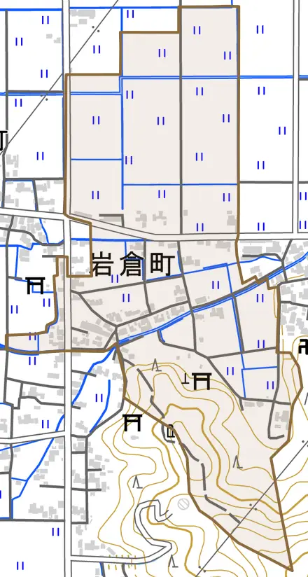 岩倉町とその周辺の地図。町の範囲を重ねている