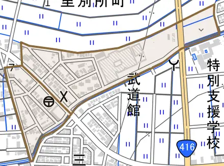 三ツ屋とその周辺の地図。町の範囲を重ねている