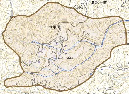 中平町とその周辺の地図。町の範囲を重ねている